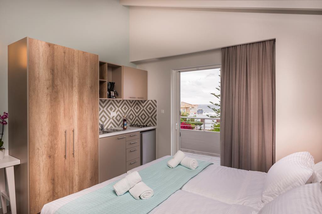 Irini Stalos Apartments Bagian luar foto