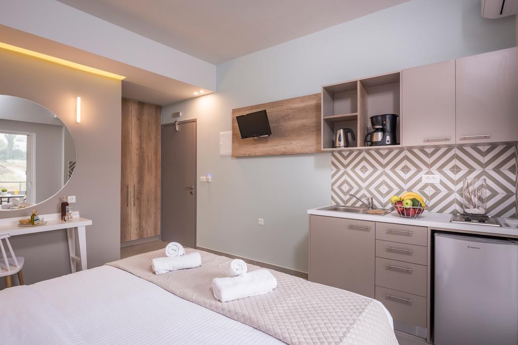 Irini Stalos Apartments Bagian luar foto