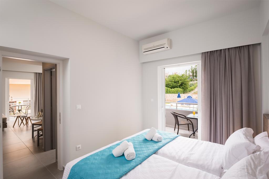 Irini Stalos Apartments Bagian luar foto