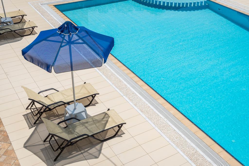 Irini Stalos Apartments Bagian luar foto