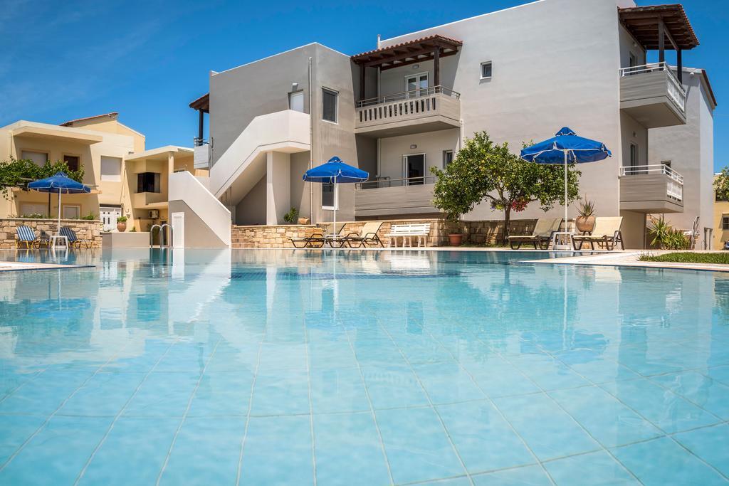 Irini Stalos Apartments Bagian luar foto