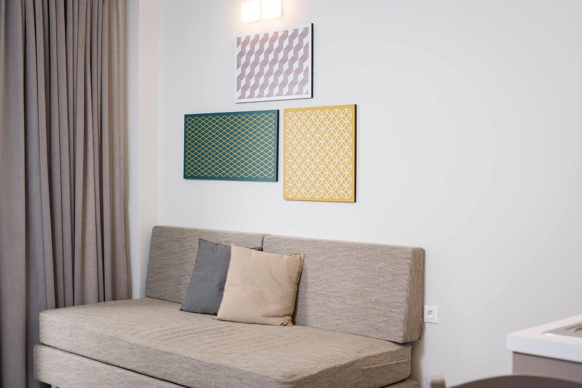 Irini Stalos Apartments Bagian luar foto