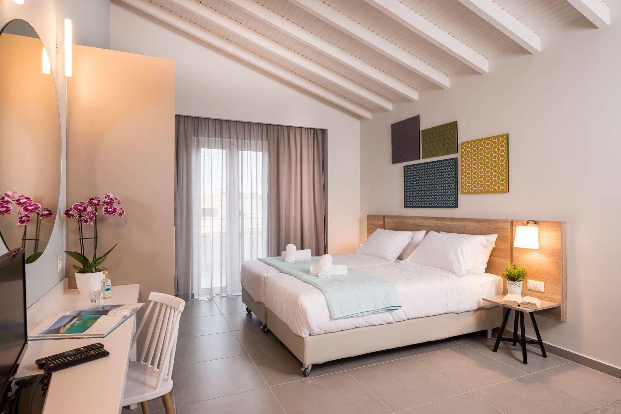 Irini Stalos Apartments Bagian luar foto
