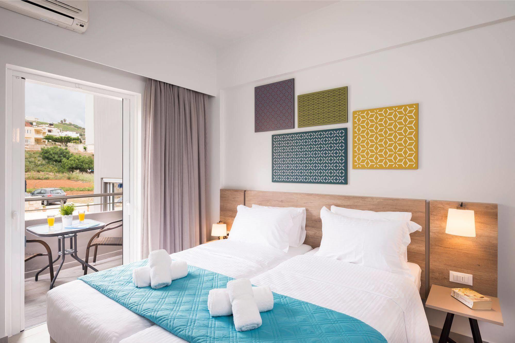 Irini Stalos Apartments Bagian luar foto